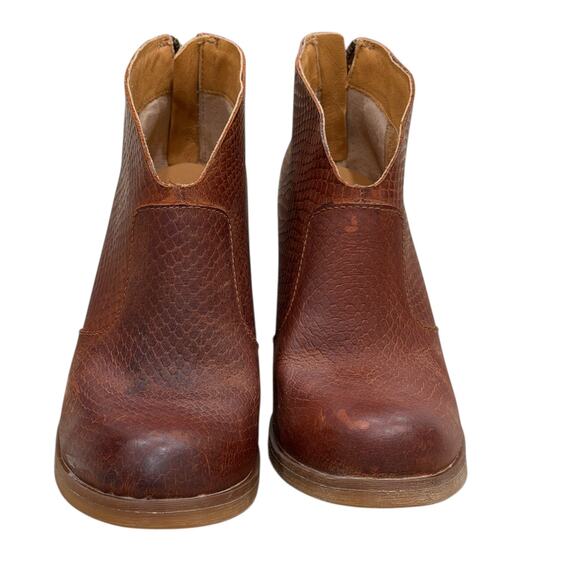 Kork-Ease Gemini Leather V Booties - Picture 6 of 11